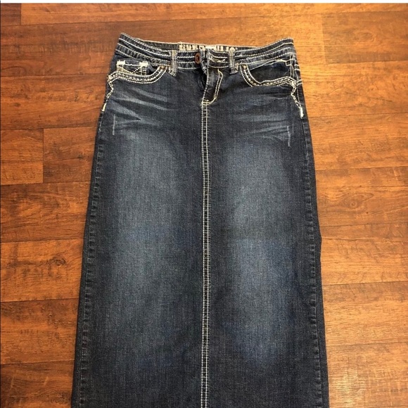 ISO--Maurices OR Hydraulic by Maurices denim skirt - Picture 5 of 5